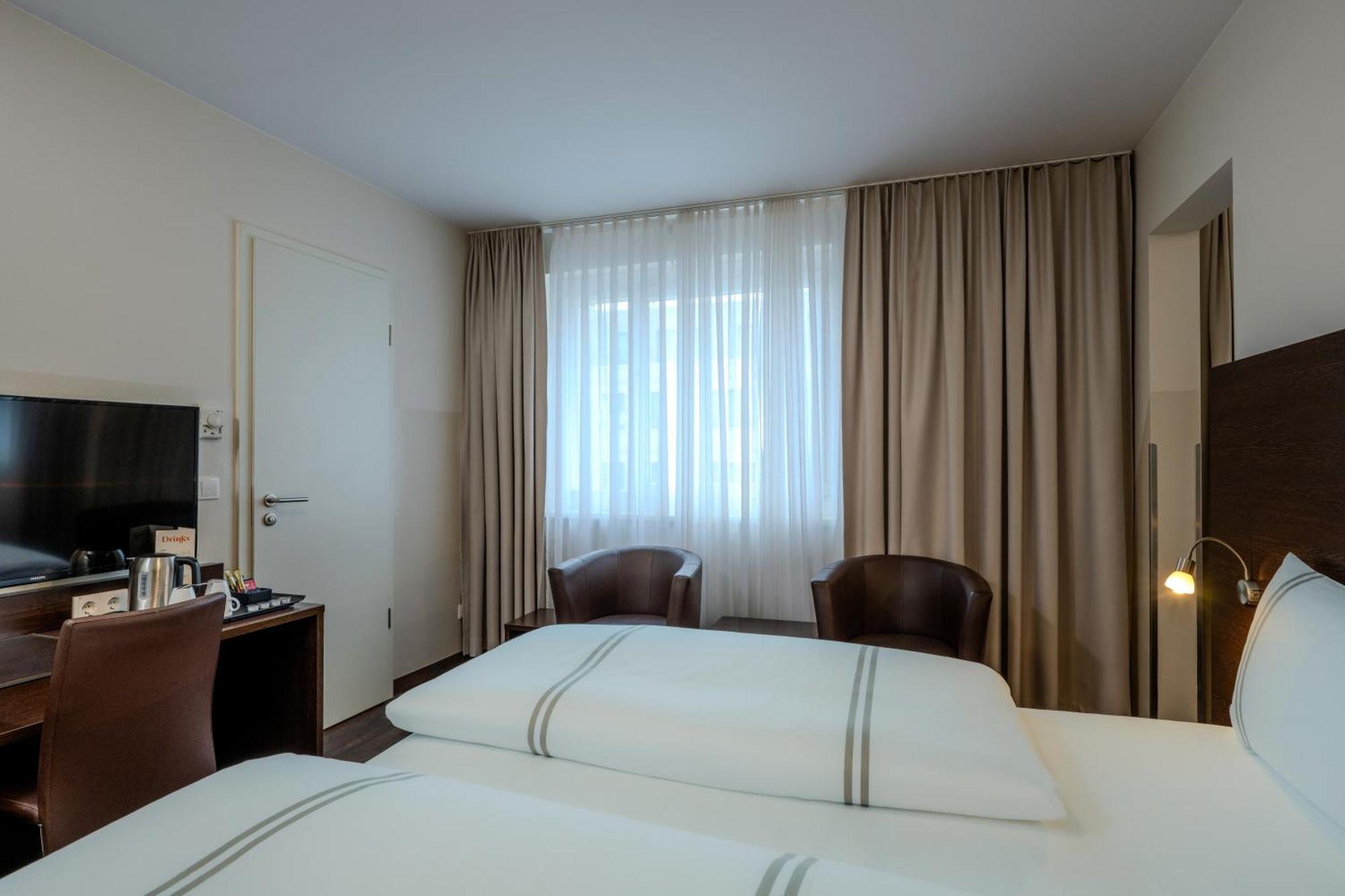 Double Room - Disability Access,1758286553:JPEG